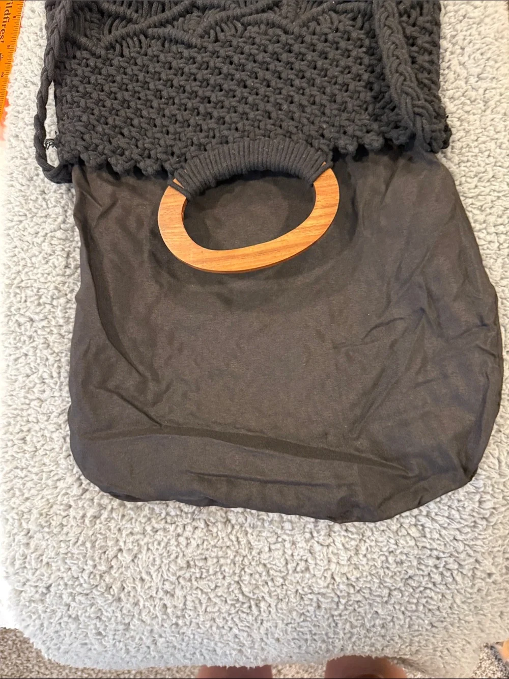 Danielle Nicole Black Macrame Fringe Bag Wooden Handles Boho Crossbody
